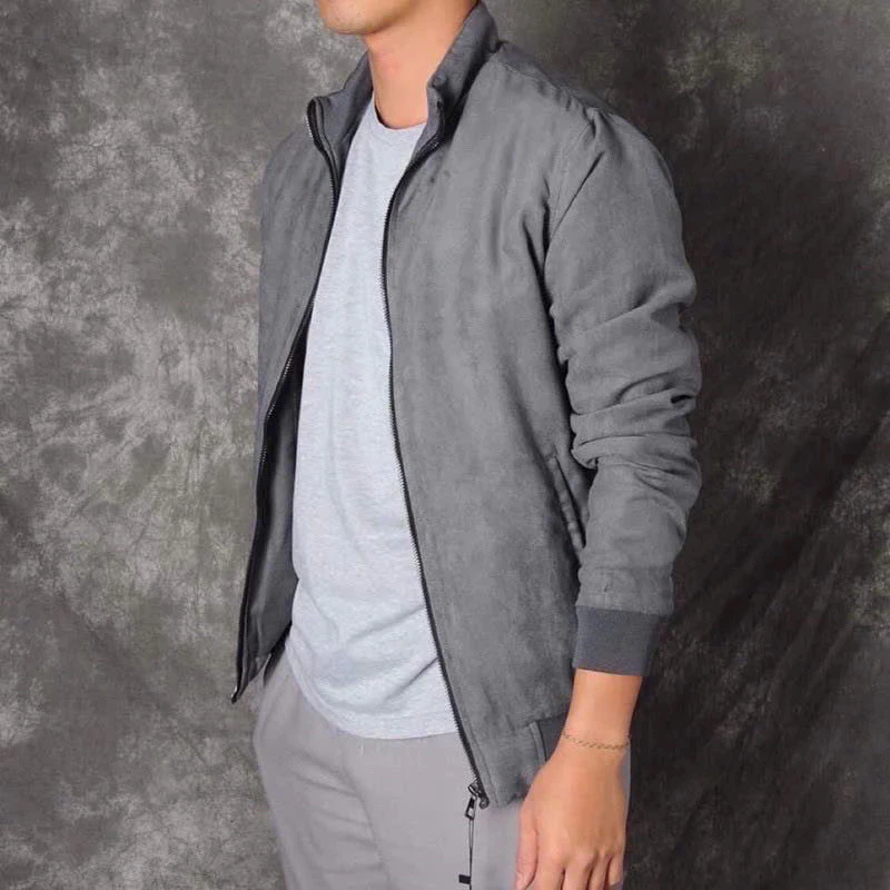 Mặc áo bomber nam dày mùa đông thế nào để không bị lãng mạn hóa phong cách?