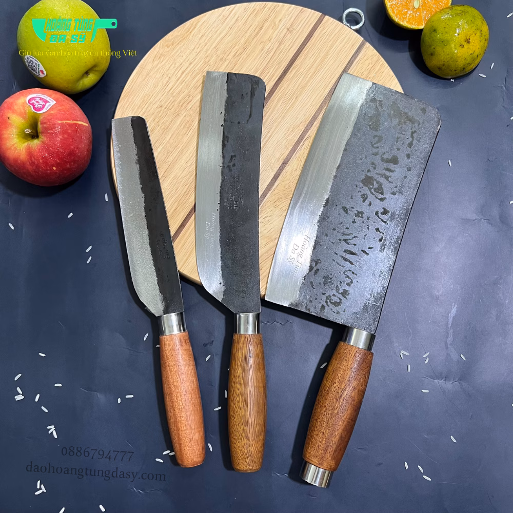 Tôi đã mua dao yếm đen làm từ nhíp xe ô tô, đây là những điều tôi ước mình biết trước khi sử dụng