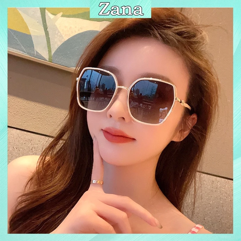 Mẹo Bảo Vệ Mắt Khi Đi Biển: Lựa Chọn Kính Râm Nữ Thời Trang Đúng Cách