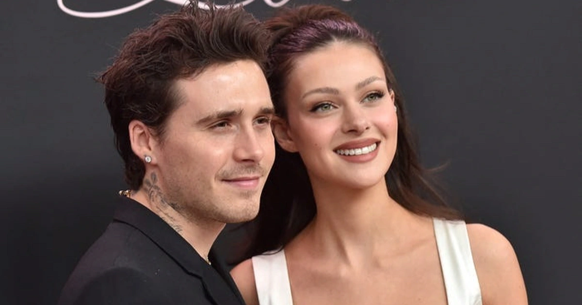 Brooklyn Beckham: Tối hậu thư bố mẹ, rồi ngọt ngào với vợ