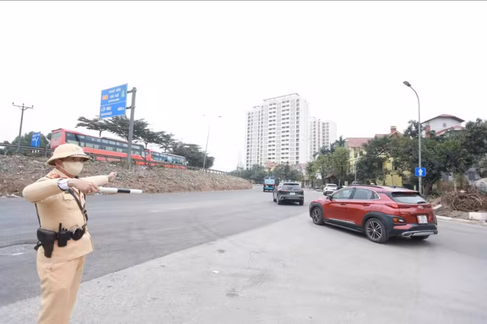 Giải quyết ùn tắc Hà Nội: Biện pháp đồng bộ và thành tựu