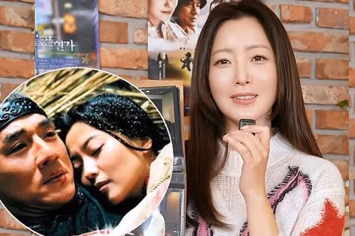 Kim Hee Sun bật mí câu chuyện cảm động về tình bạn 20 năm với Jackie Chan