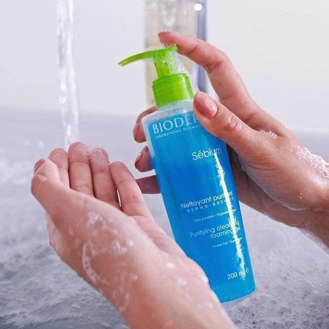 7 sữa rửa mặt dược mỹ phẩm tốt cho từng loại da, giá bình dân không thể bỏ lỡ Top 7 sữa rửa mặt giá bình dân đến từ thương hiệu dược mỹ phẩm toàn cầu- Ảnh 7.