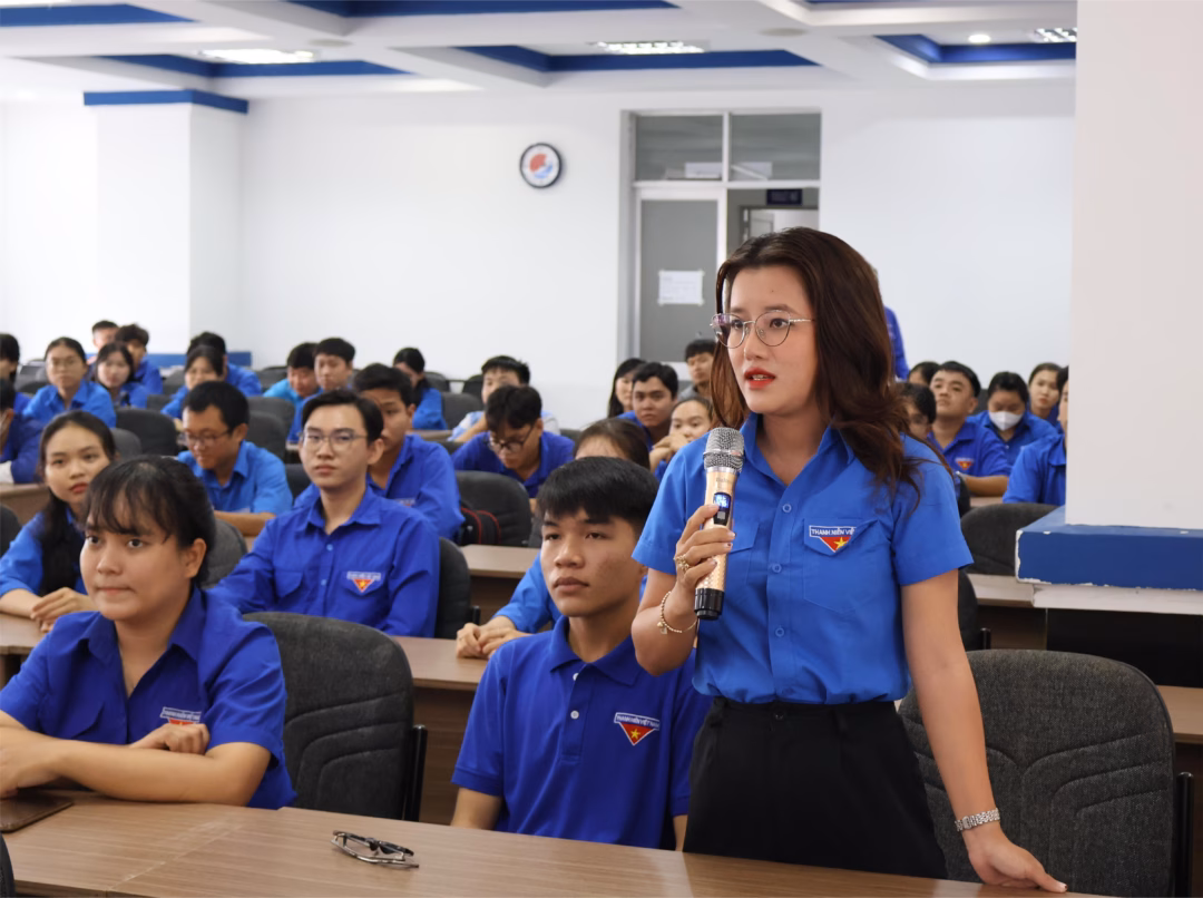 Cần Thơ: Tọa đàm khởi nghiệp giúp thanh niên tự tin bước vào kỷ nguyên mới Đoàn viên, thanh niên đặt câu hỏi tại tọa đàm.