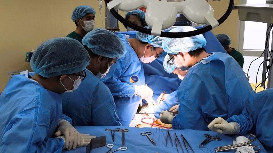 Cảnh báo suy thận vì lạm dụng thuốc viêm khớp