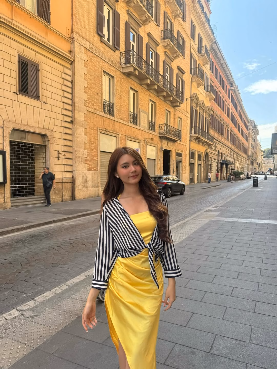 Cặp đôi Lọ Lem – Hạt Dẻ nhà Quyền Linh: Phong cách thời trang độc đáo và nhan sắc vạn người mê Ngắm tủ đồ cuả 2 ái nữ nhà Quyền Linh: Cô chị là