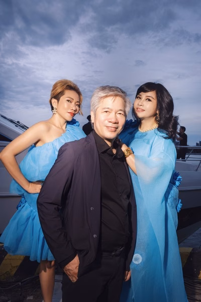 Dàn sao Việt rộn ràng trong show thời trang ở Đà Nẵng Thanh Lam và chồng bác sĩ sánh đôi dự show thời trang bên bờ sông Hàn - 5