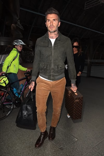 David Beckham và bộ sưu tập túi xách hàng hiệu ‘khủng’ từng khiến dân tình một phen ‘đau ví’ David Beckham thích xuống phố với túi hàng hiệu cỡ "khủng", có giá đắt đỏ - 5