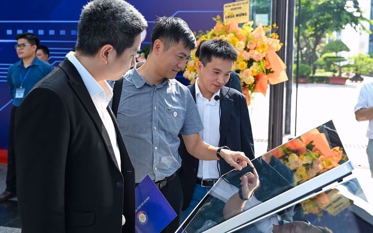 Diễn đàn Trí thức trẻ Việt Nam toàn cầu lần thứ VI tập trung vào các chủ đề trí tuệ nhân tạo, chuyển đổi số để phát triển đất nước - Ảnh: ĐĂNG HẢI