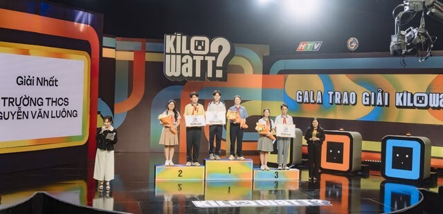 Gameshow Kilowatt: Hàng ngàn học sinh TP HCM học cách sử dụng điện an toàn EVNHCMC và HTV tổng kết và trao giải Gameshow truyền hình Kilowatt? mùa 2 năm 2025- Ảnh 2.