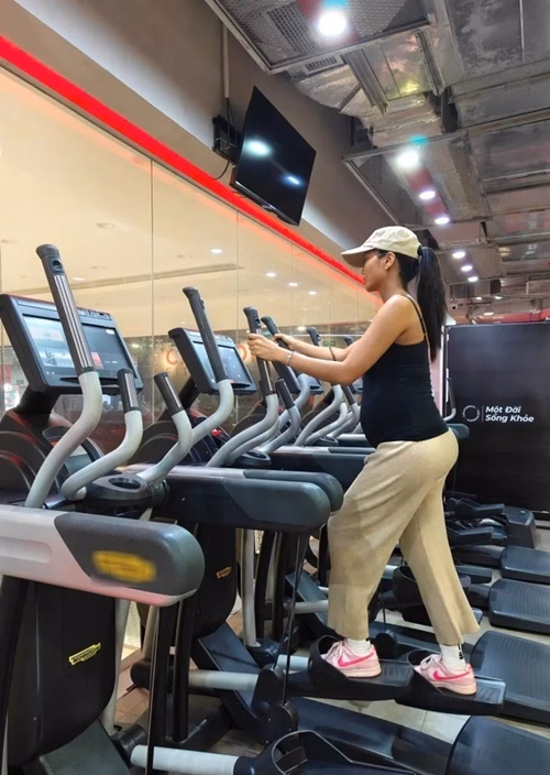 H’Hen Niê mang thai vẫn quyến rũ, tỏa sáng