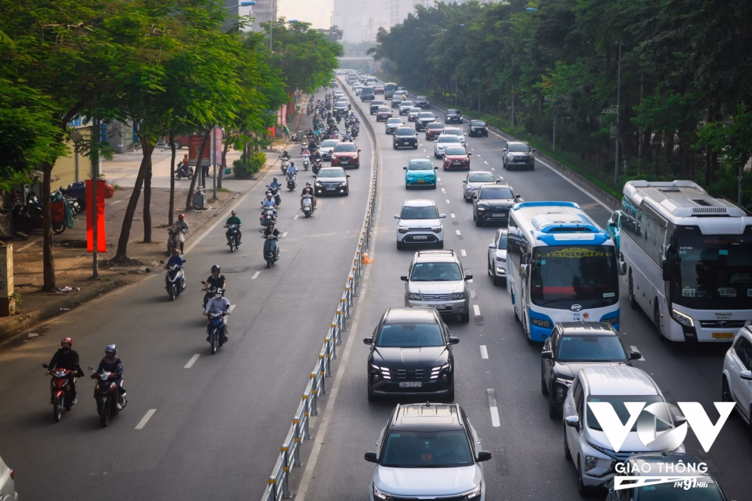 Hà Nội cần sự chuẩn bị bài bản để hạn chế xe máy chạy xăng