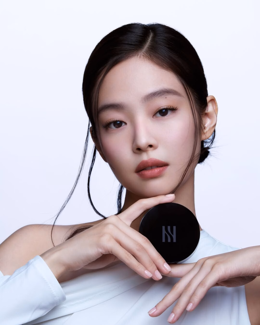 Jennie chấm dứt hợp tác với Hera, hé mở mối quan hệ với Chanel Beauty? Jennie kết thúc mối quan hệ 6 năm, fan đồng tình vì idol không được coi trọng- Ảnh 12.