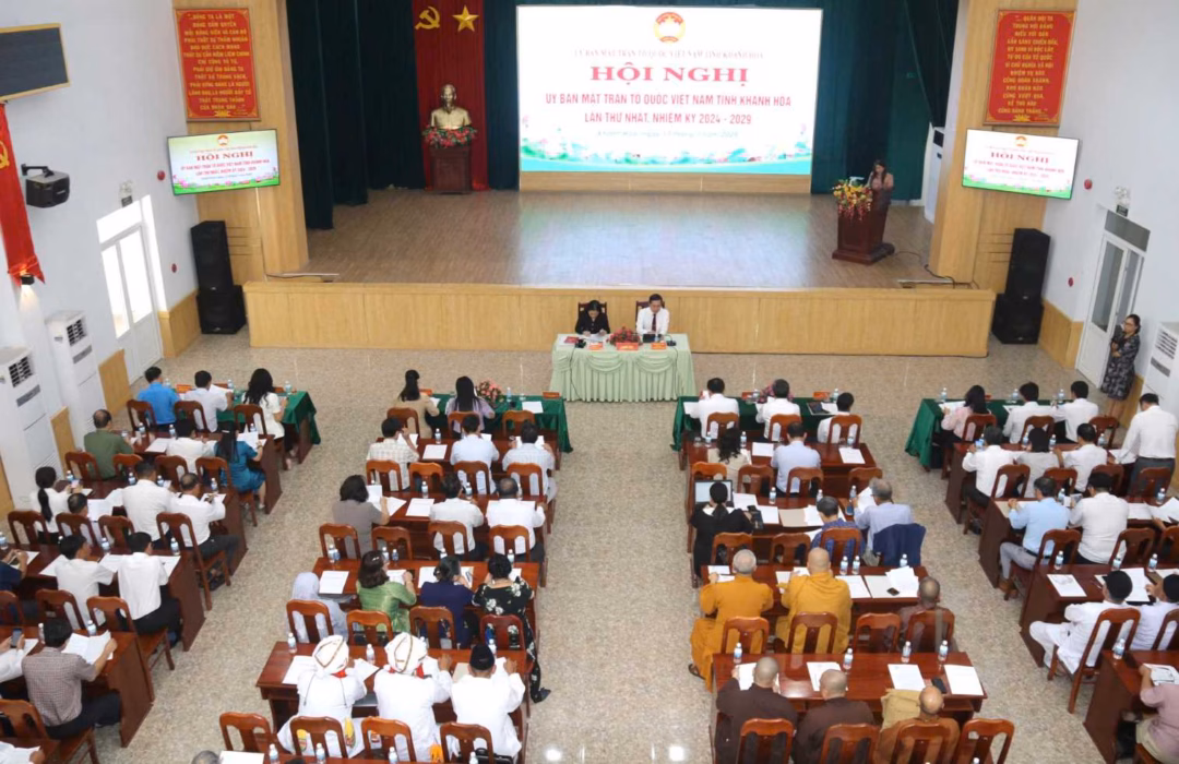 Khánh Hòa: Mặt trận Tổ quốc đẩy mạnh xây dựng thương hiệu phản biện xã hội Toàn cảnh hội nghị UBMTTQ Việt Nam tỉnh Khánh Hòa lần thứ I, nhiệm kỳ 2024-2029. Ảnh: Phương Linh