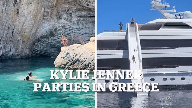 Kylie Jenner cùng con gái chia sẻ bí quyết vẻ đẹp tự nhiên khi đi nghỉ ở Hy Lạp