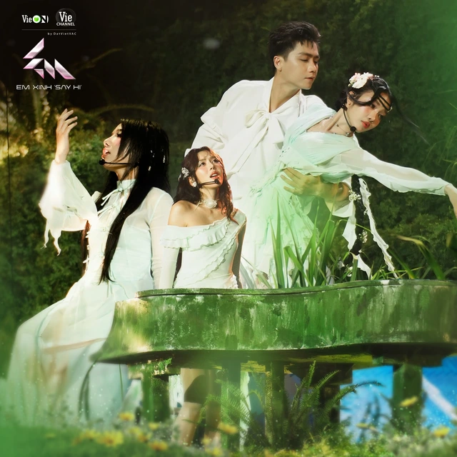 Sân khấu mang một màu xanh mướt mát mắt - Ảnh: VIE CHANNEL