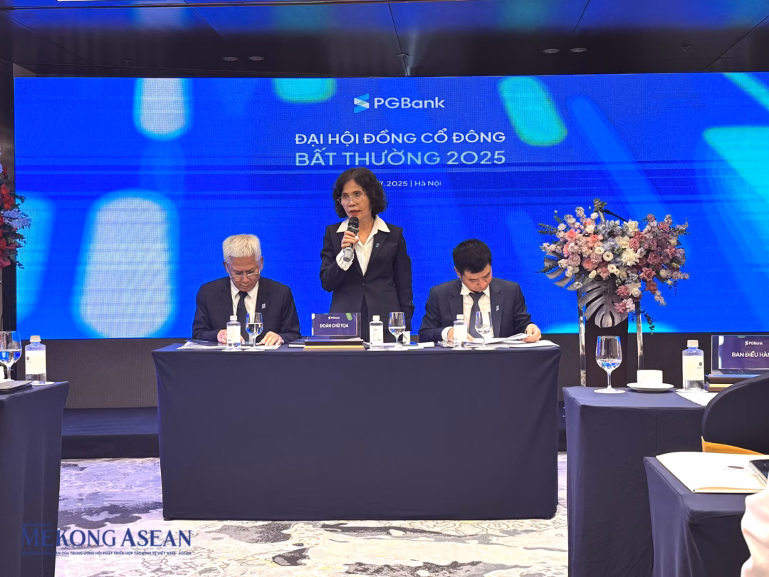 PGBank xây dựng hệ sinh thái tài chính với bảo hiểm, chứng khoán Bà Cao Thị Thúy Nga phát biểu tại đại hội. Ảnh: Minh Phong - Mekong ASEAN