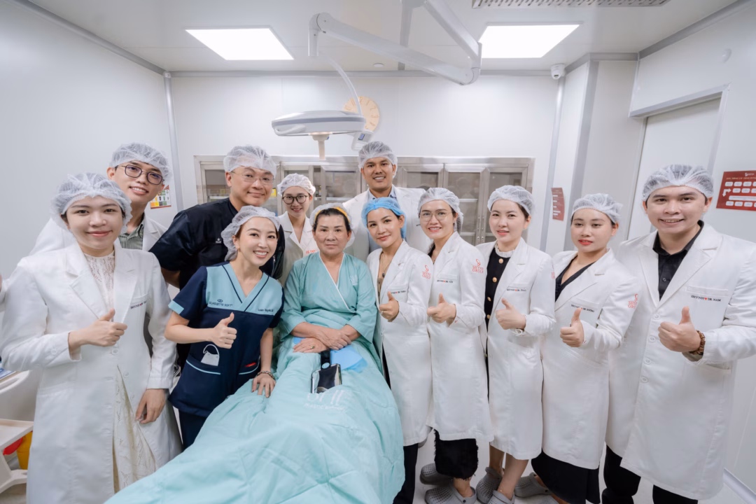 Phòng khám SHE – Địa chỉ làm đẹp chuẩn Hàn Quốc với cam kết “5 Không” Hình ảnh trước - sau phẫu thuật căng da của một trong khách hàng của phòng khám chuyên khoa thẩm mỹ SHE