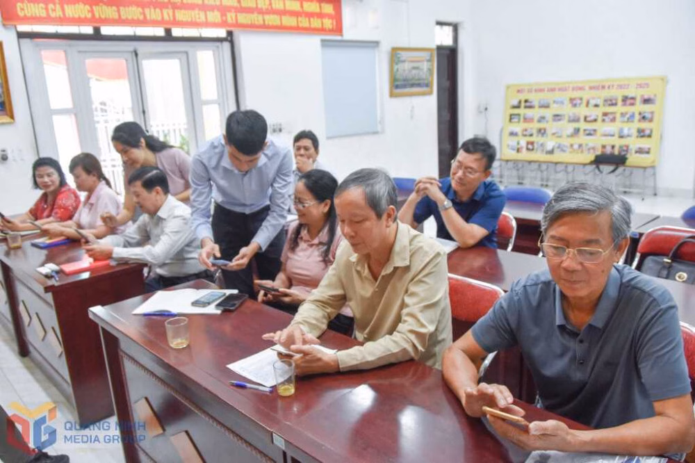 Công đoàn Các cơ quan Đảng tỉnh tổ chức hội nghị tập huấn ứng dụng công nghệ AI cho CBCCVC-NLĐ, tháng 5/2025.