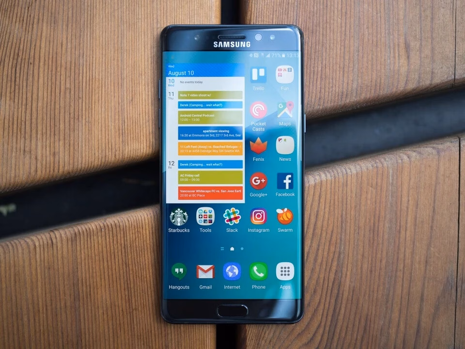 Samsung thừa nhận lỗi kỹ thuật trong sản phẩm vào năm 2016. Ảnh: Reuters.