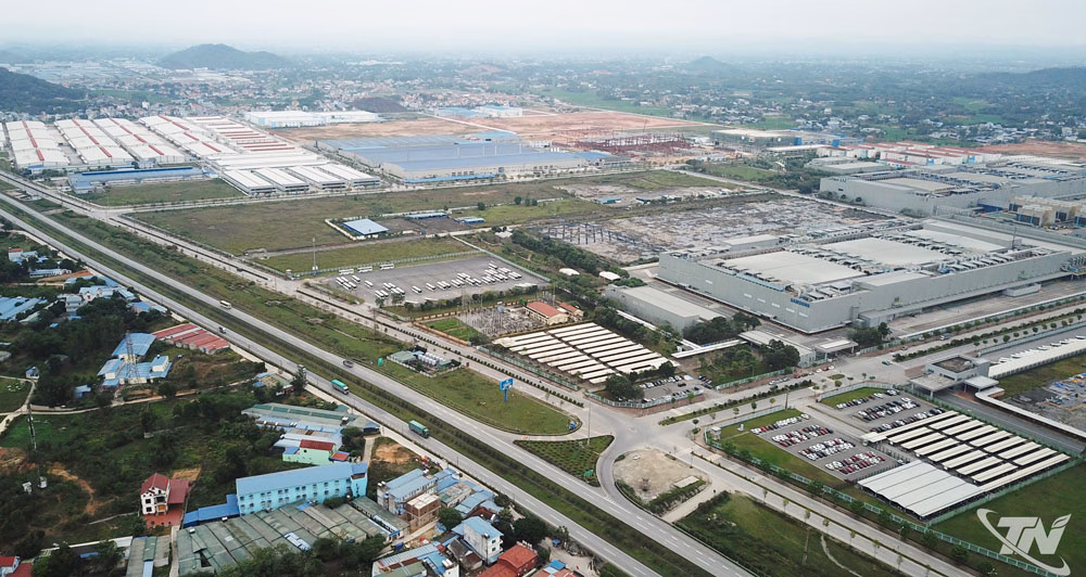 Khu công nghiệp Yên Bình có tỷ lệ lấp đầy trên 90%, đóng vai trò quan trọng trong thu hút đầu tư và phát triển kinh tế địa phương. Ảnh: T.L