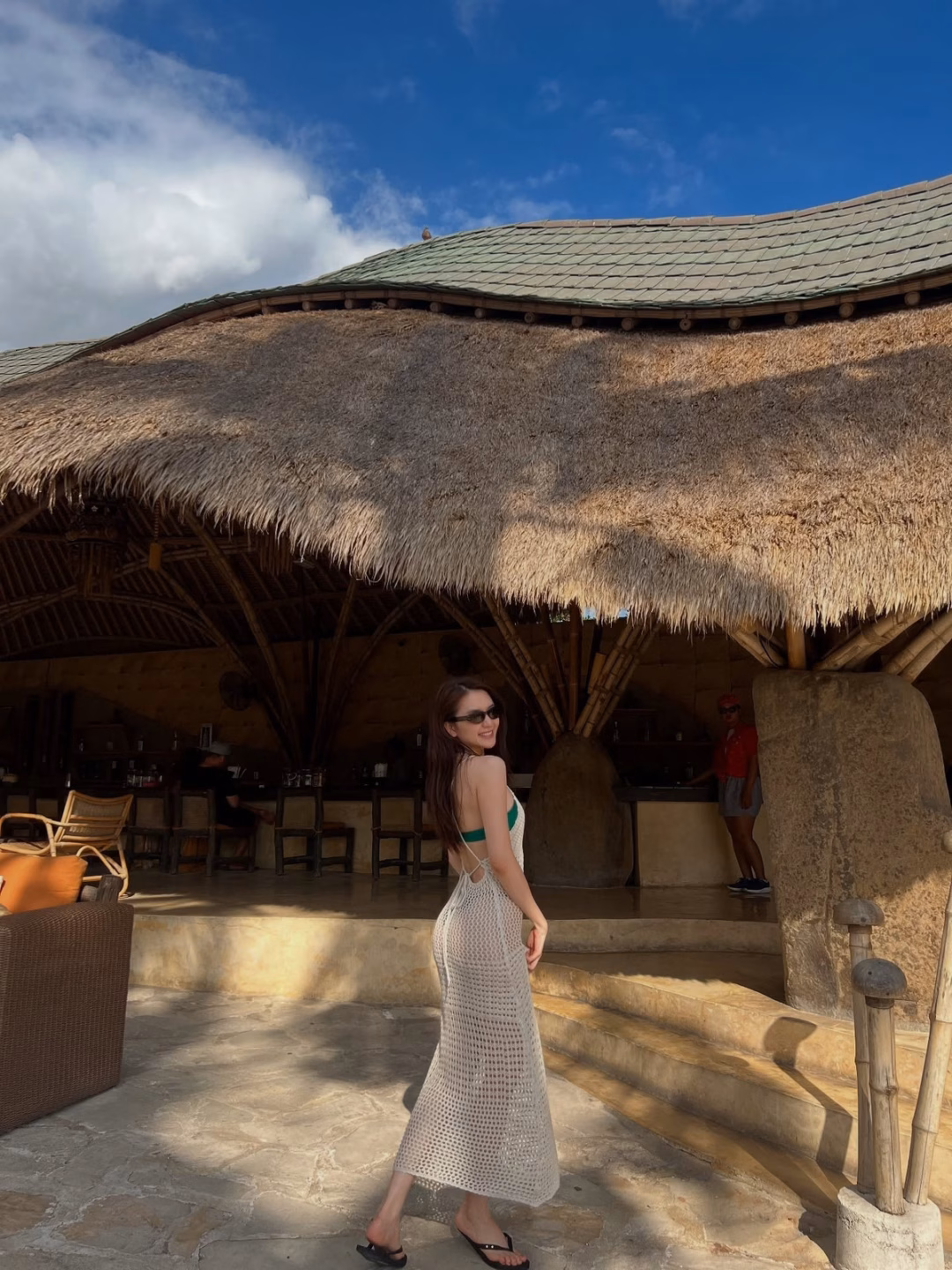 Thiều Bảo Trang khoe body tuyệt đẹp ở Bali Thiều Bảo Trang diện bikini với váy lưới khoe dáng ở Bali - 5