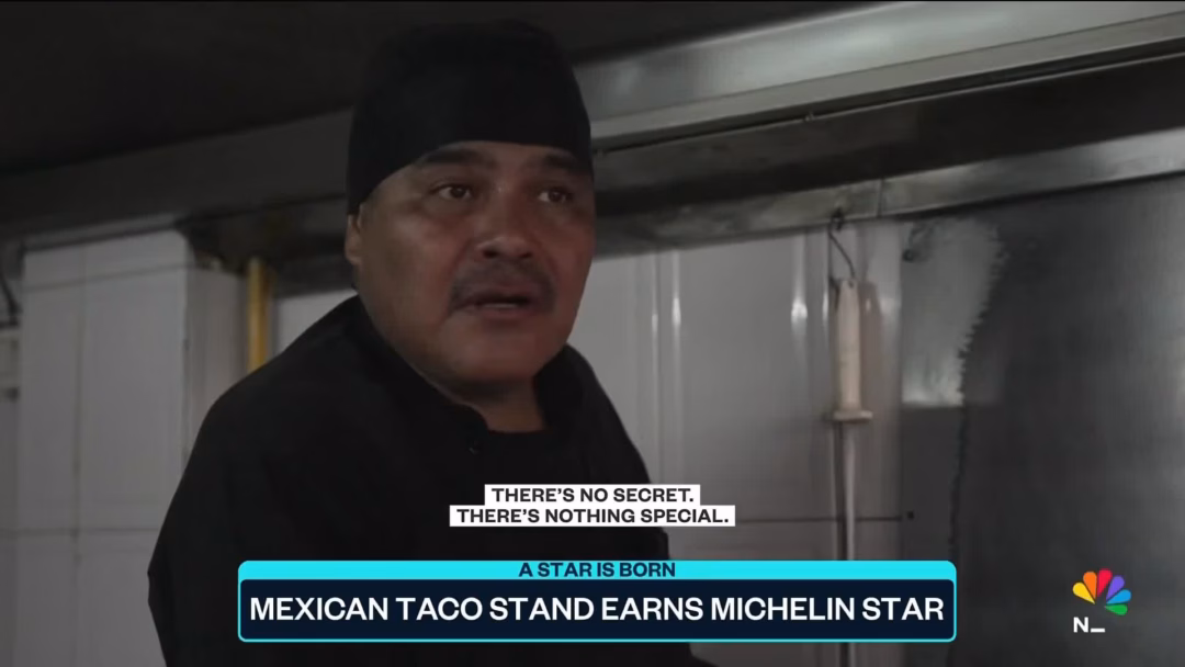 Tiệm taco bình dị trở thành nhà hàng đầu tiên đạt sao Michelin ở Mexico Bên trong Tacos El Califa de León luôn xì xèo tiếng chảo nướng thịt - Video: NBC NEWS