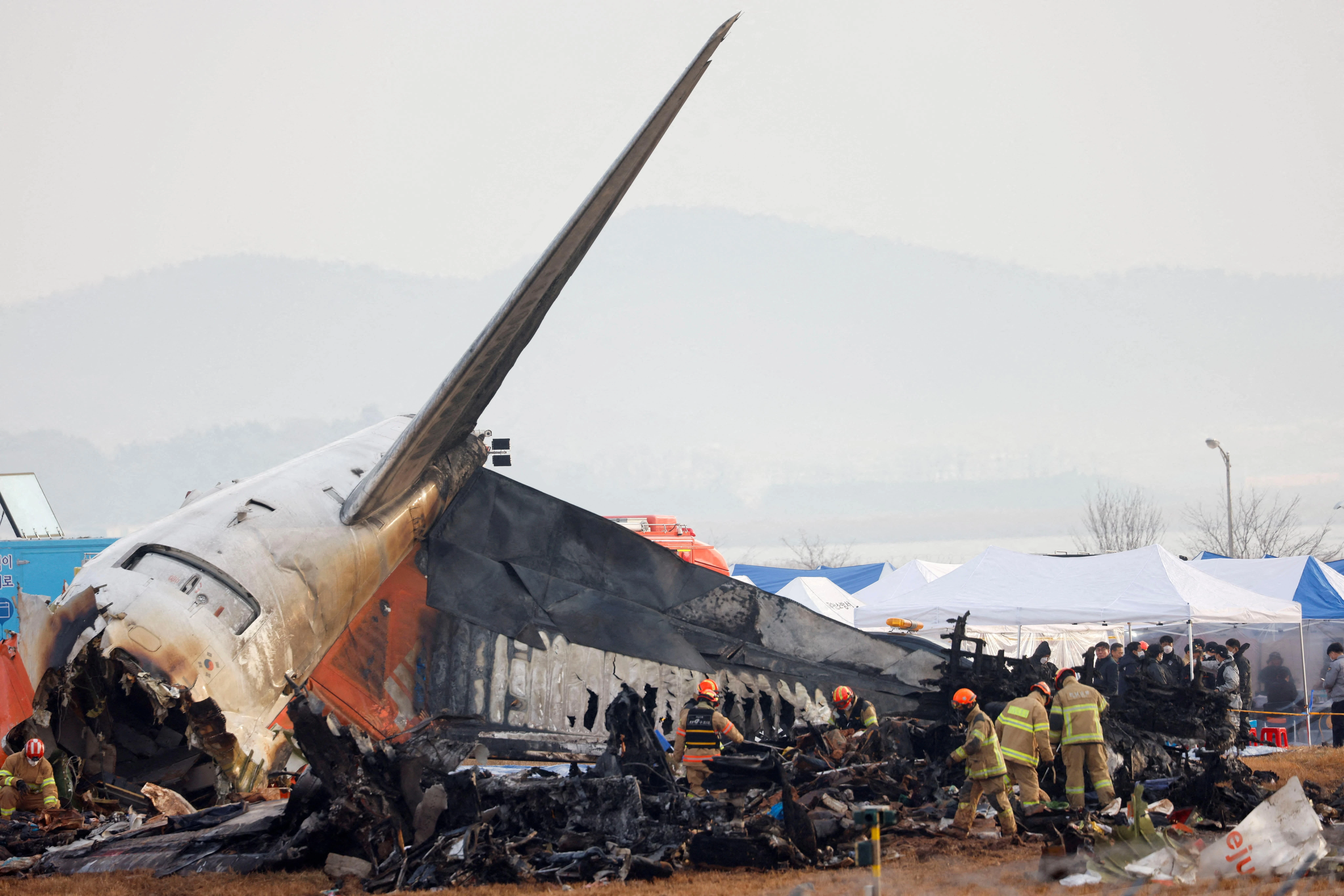 Tổng thống Trump công bố tình trạng sức khỏe, hé mở nguyên nhân tăng cân Tai nan Jeju Air nam 2024: Phi cong tat nham dong co gay tham kich hinh anh