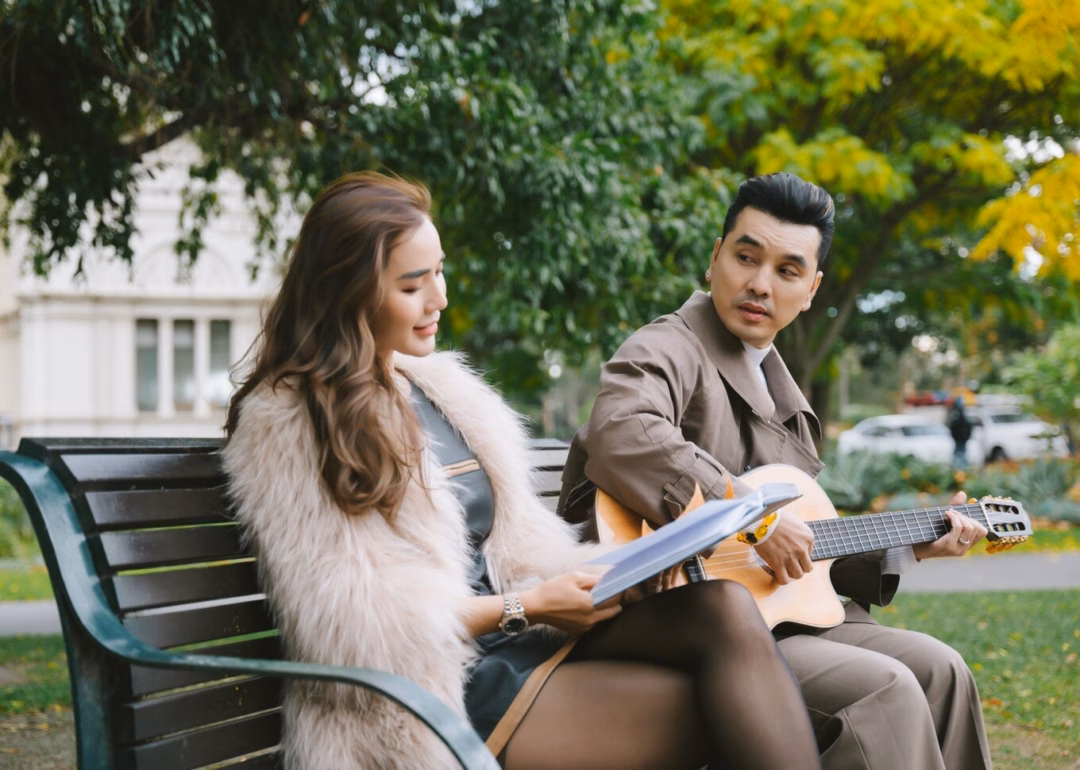 Ưng Hoàng Phúc quay MV ở Australia cùng vợ Khung hình lãng mạn tại Australia (Ảnh: Nhân vật cung cấp).
