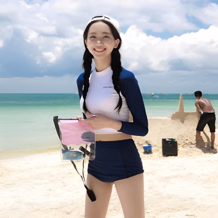 Sở thích mặc đồ bơi dài tay phổ biến đến mức khách du lịch cho rằng đây là một nét văn hóa đặc trưng của người Hàn Quốc.