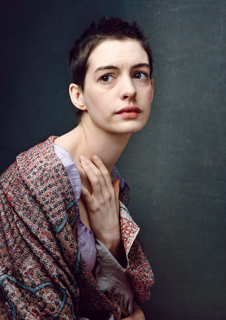Anne Hathaway – Nụ cười vượt qua sự ghét bỏ Anne Hathaway U45