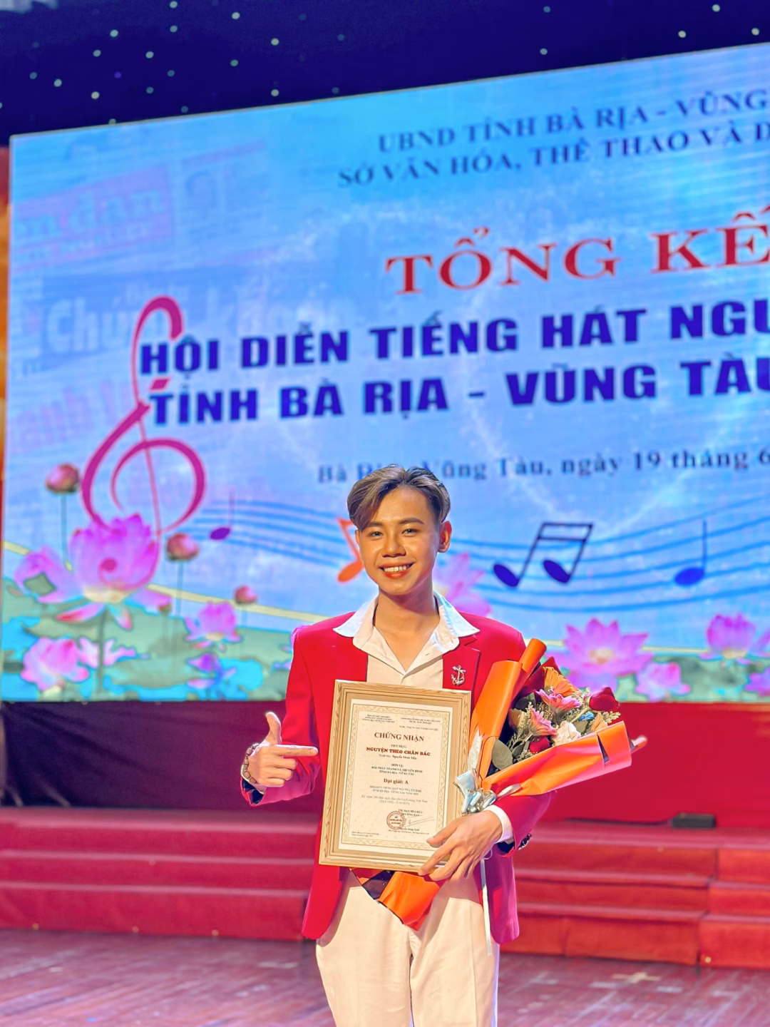 Ca Sĩ Khải Quân - Đam mê nảy mầm từ vùng đất biển - 5