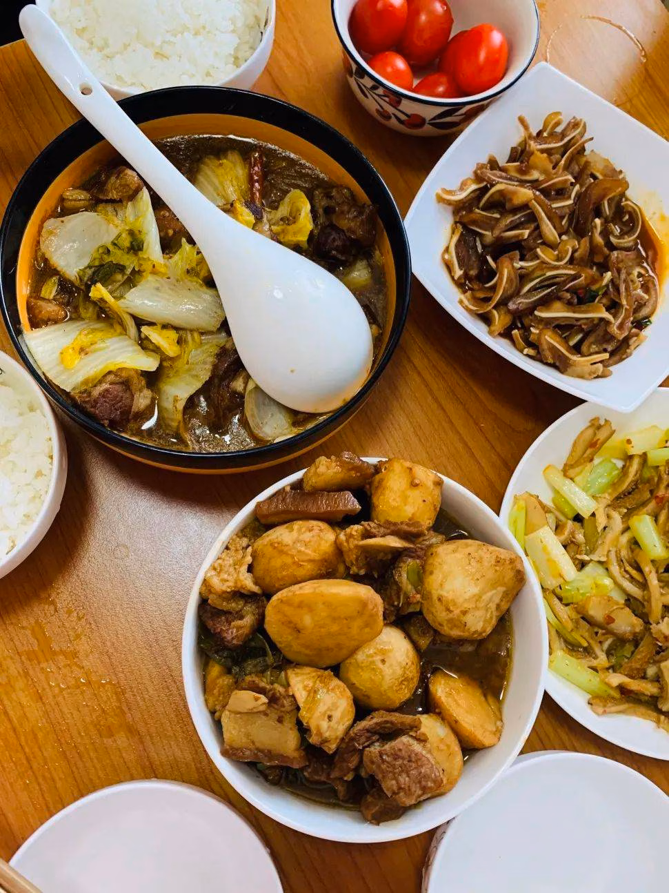 Cách quản lý tài chính 14 triệu/tháng để đủ ăn, con học tốt và có tiền tiết kiệm Gia đình tôi sống ổn ở thành phố chỉ với 14 triệu/tháng nhờ chia tiền theo cách này- Ảnh 3.