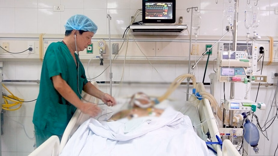 Cập nhật sức khỏe nạn nhân trong vụ sập cầu treo Pa Thơm sau 3 ngày điều trị