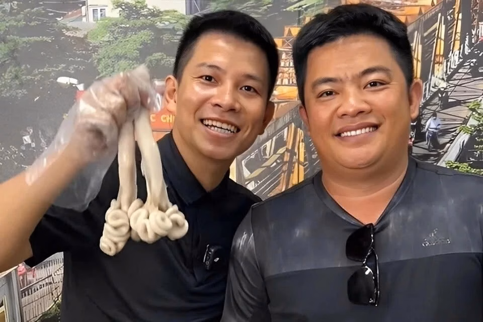 Chủ quán Lòng Chát gửi lời xin lỗi KOL và TikToker sau khủng hoảng truyền thông