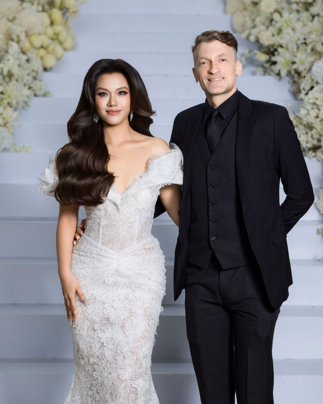 Theo Tiền Phong, Sean còn sắm sửa trang thiết bị, làm phòng thu tại nhà và rủ rê Phương Vy ca hát, dành thời gian sau giờ dạy học để chụp ảnh, quay clip làm sản phẩm cho Phương Vy. Ảnh: FB Phương Vy.