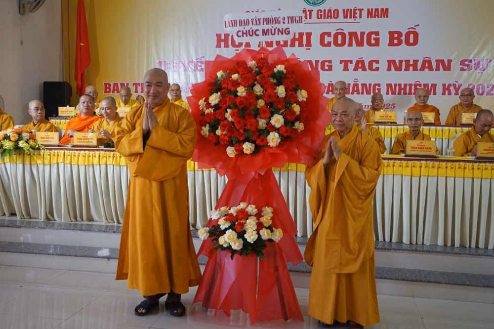 Đà Nẵng công bố quyết định nhân sự Ban Trị sự GHPGVN thành phố nhiệm kỳ 2022-2027