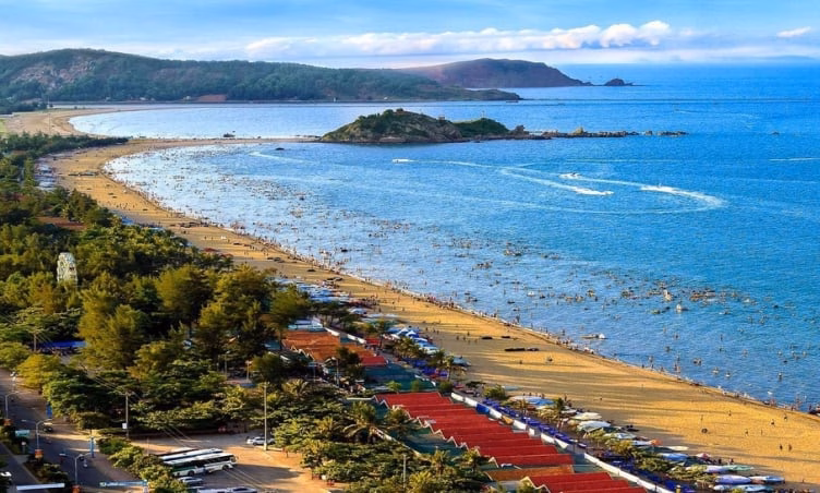 Đại lễ hội du lịch tại Đà Nẵng, homestay Sa Pa tri ân khách đặc biệt Những bãi biển gần Hà Nội đi trong ngày dễ dàng