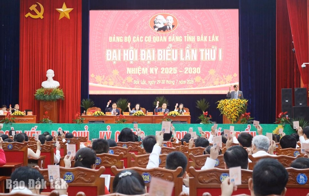 Đắk Lắk: Đảng bộ Các cơ quan Đảng đặt mục tiêu ứng dụng công nghệ số trong công tác đảng (E-Magazine) Sầu riêng Krông Pắc – Từ vườn vươn ra thế giới