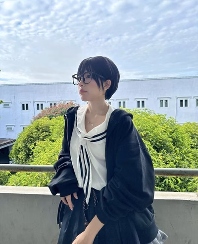 Diễm Hằng Lamoon: Gen Z Ca Sĩ Đa Năng Gây Ấn Tượng Trong Làng Giải Trí Diễm Hằng Lamoon: "Em xinh" lột xác ngoại hình sau cảnh nóng gây chú ý - 1