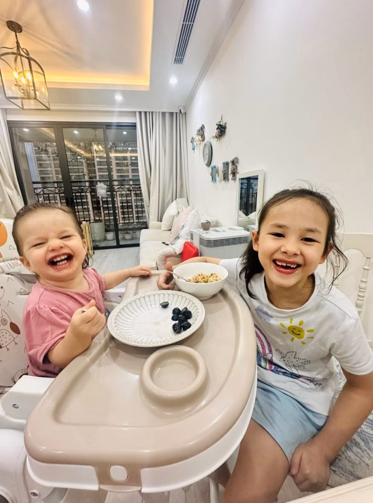 Diễn viên Lan Phương úp mở cuộc sống độc thân sau ly thân chồng ở Mỹ Cuộc sống của Lan Phương bên hai con gái lai Tây - 4