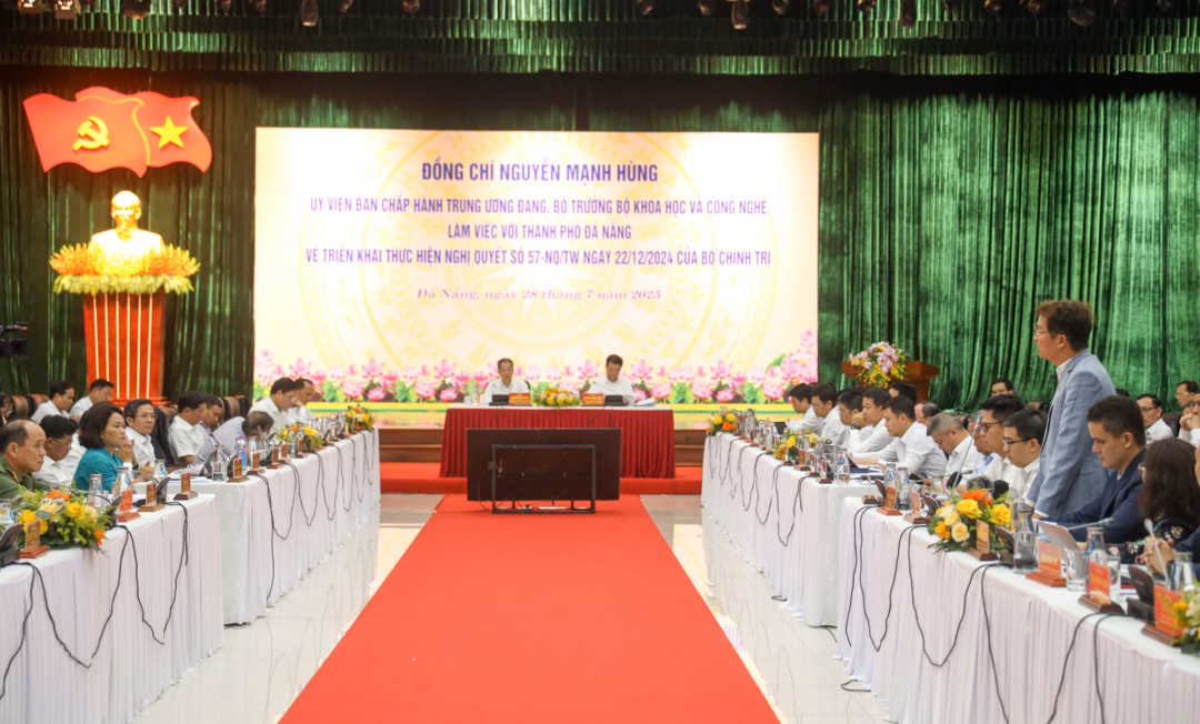 FPT phát triển hệ sinh thái giải pháp công nghệ cao tại Đà Nẵng Anh Trần Đăng Hoà, Chủ tịch FPT IS - Tập đoàn FPT, phát biểu tại buổi làm việc.