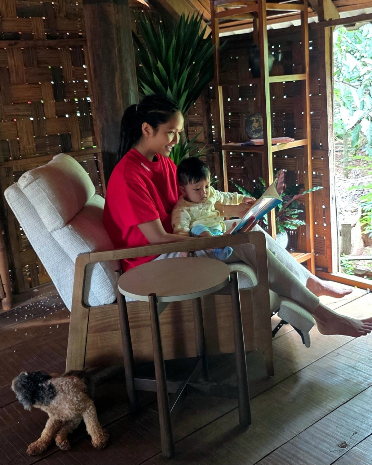 H’Hen Niê phủ nhận đồn đoán có bầu đôi