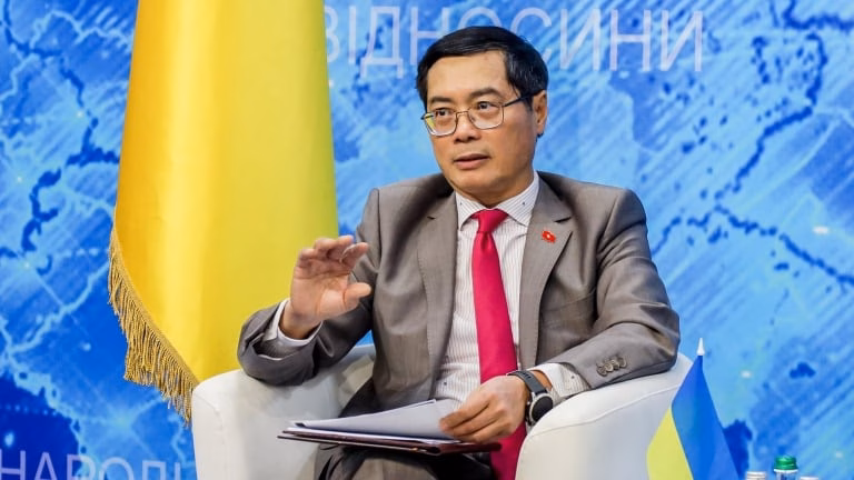 Hoa hậu Đất Việt 2025 Ngô Thị Trâm Anh: “Tôi đang học mỗi ngày để hoàn thiện” Cuba trong tôi: Chuyện kể của nhà ngoại giao Việt Nam đầu tiên bay thẳng từ Miami sang Cuba