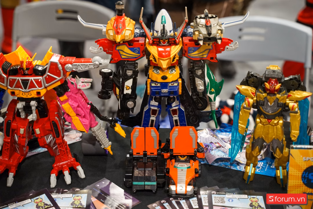 Các bộ đồ chơi thuộc booth Tokusatsu