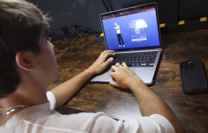 Hơn 70% thanh thiếu niên Mỹ coi AI là bạn thân: Lợi ích và rủi ro tiềm ẩn