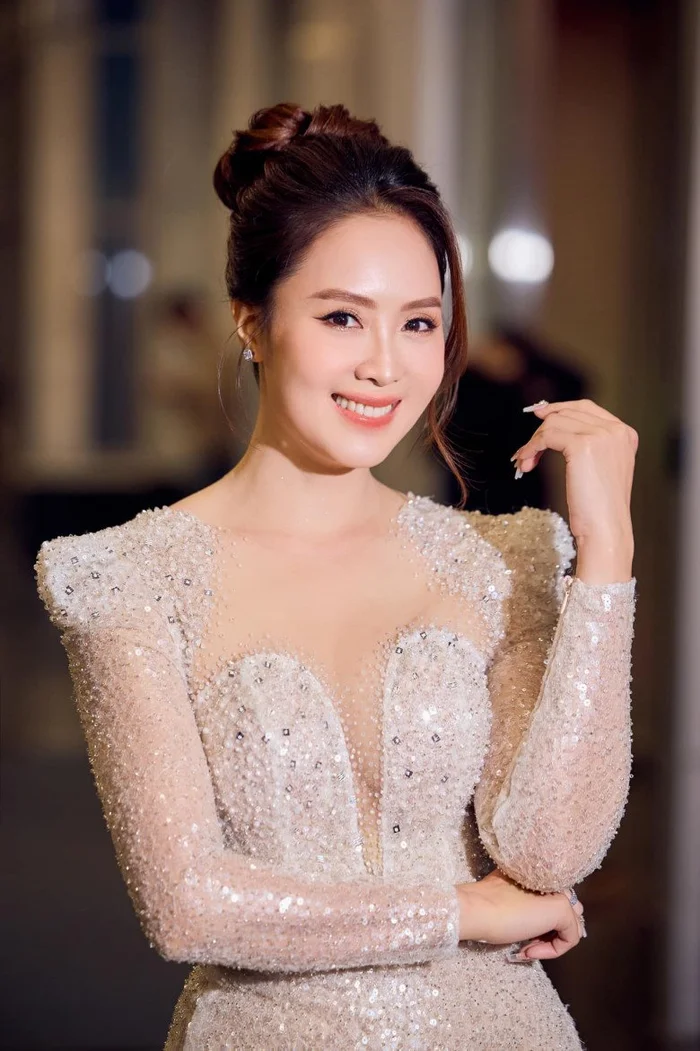 Hồng Diễm là nữ diễn viên nổi tiếng của phim truyền hình VTV (Ảnh: Facebook NV).