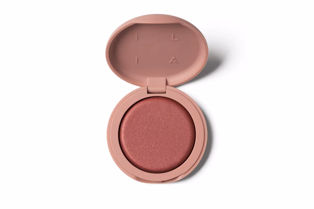 Ilia ra mắt dòng má hồng mới tạo hiệu ứng da mịn màng tự nhiên Ilia Soft Focus Blurring Blush