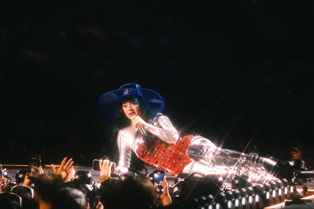 Chưa đến 1 phút, khán giả xứ tỷ dân đã "tẩu tán" hết vé concert Katy Perry