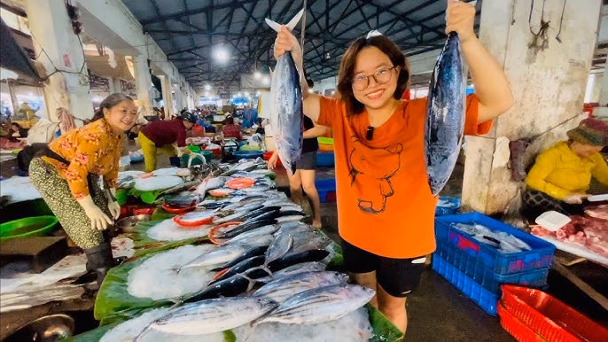 Giữa lòng Bình Định có khu chợ bán hải sản siêu rẻ, tồn tại gần 200 năm vẫn đông khách bậc nhất - 4